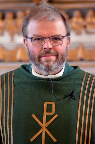 Högmässa med kyrkoherde installation!
