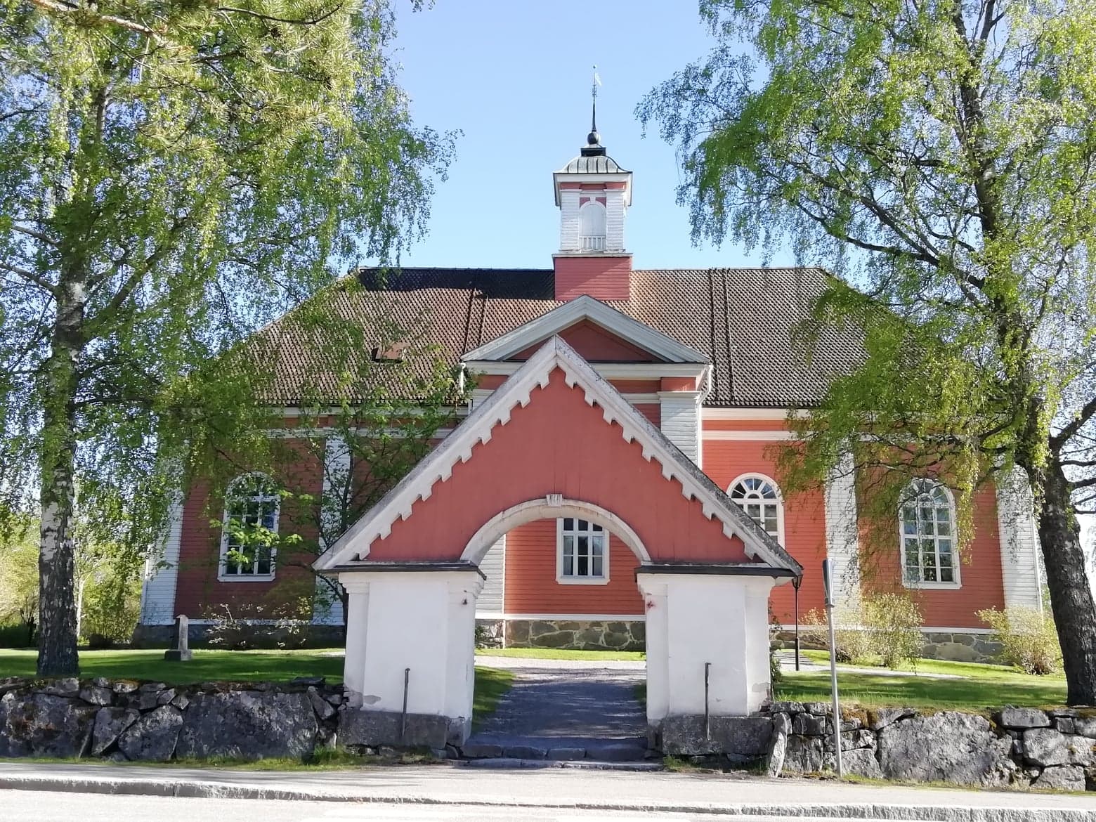 Kyrkan i maj